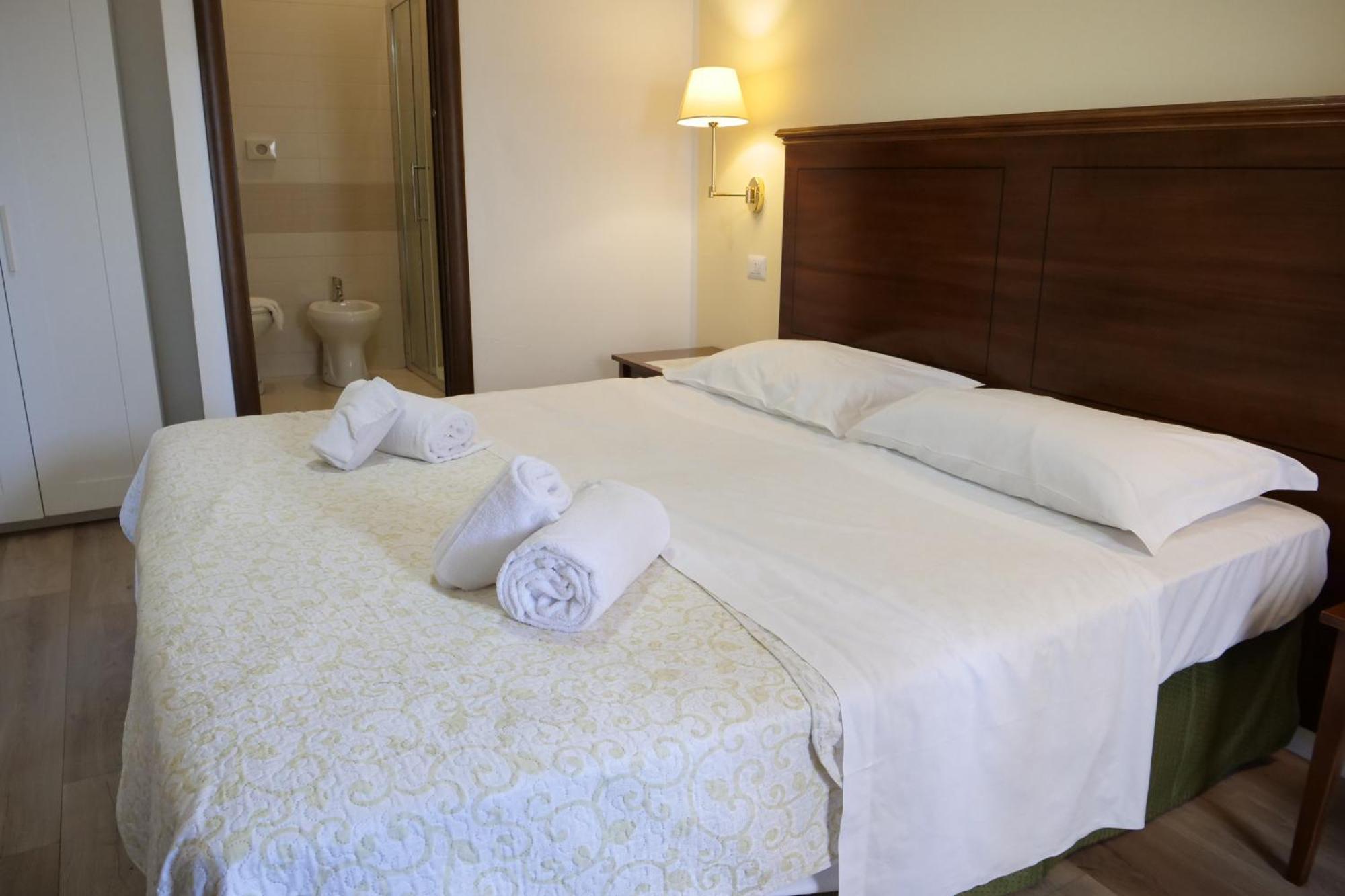 Hotel Elios Tao タオルミーナ エクステリア 写真