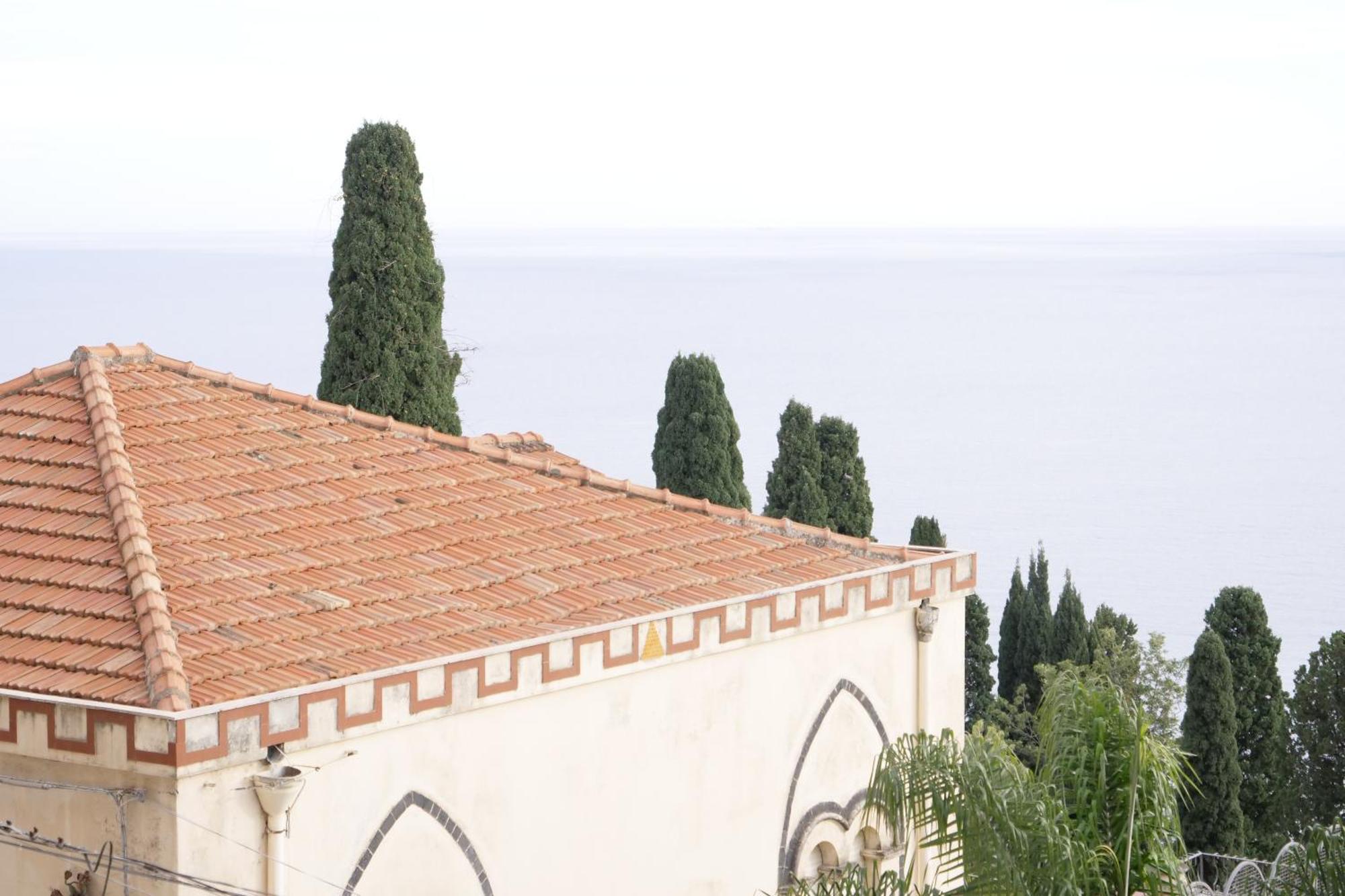 Hotel Elios Tao タオルミーナ エクステリア 写真