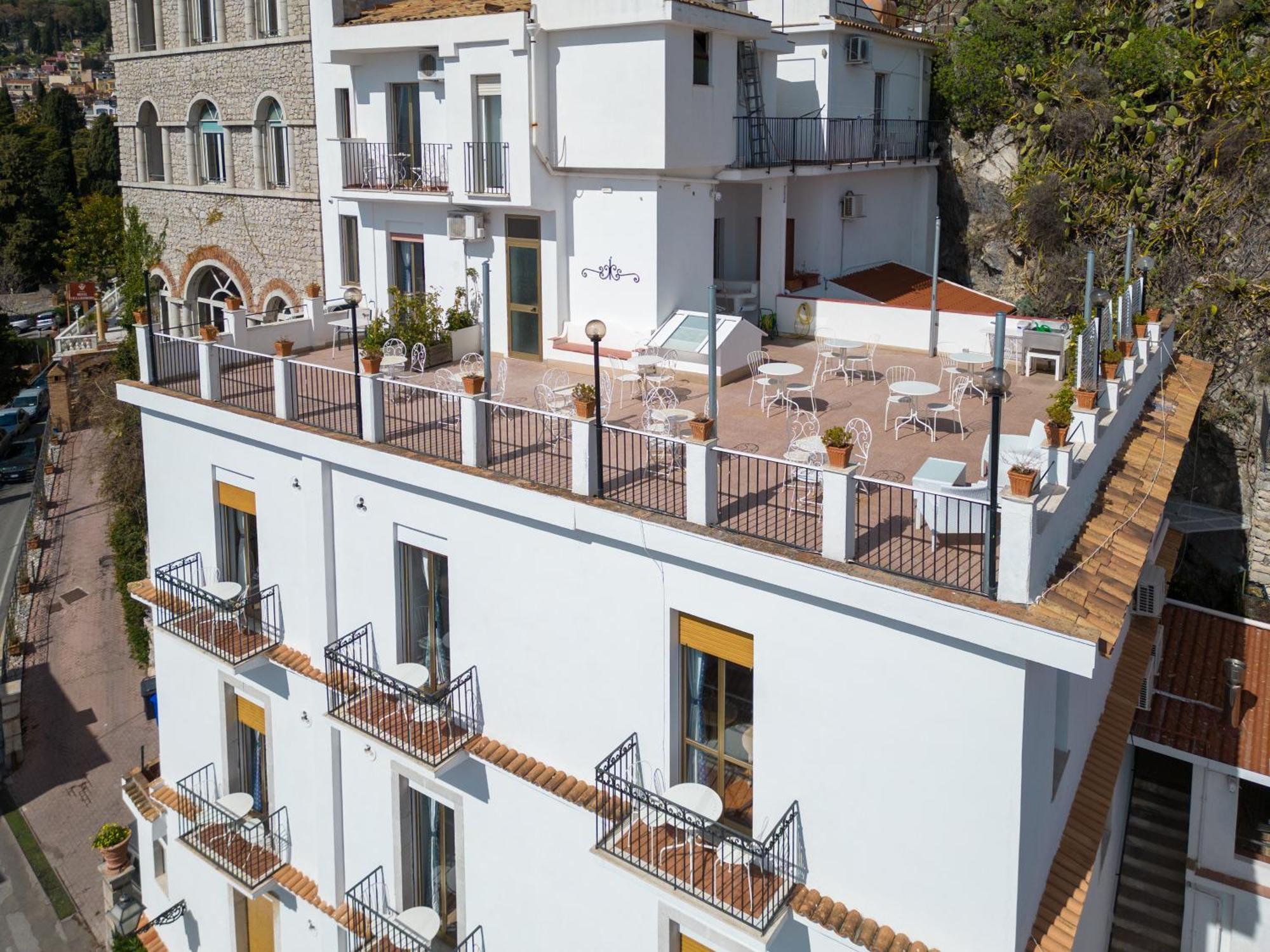 Hotel Elios Tao タオルミーナ エクステリア 写真