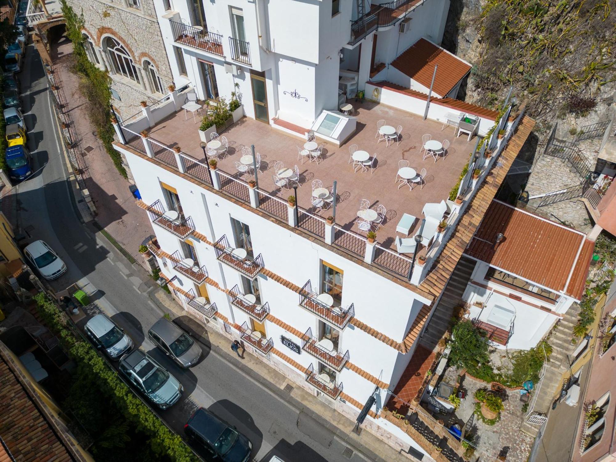 Hotel Elios Tao タオルミーナ エクステリア 写真